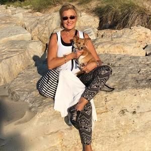 Meet your Posher, Pam